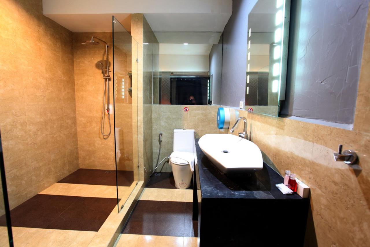 Del Mar Rooms Pattaya Eksteriør bilde