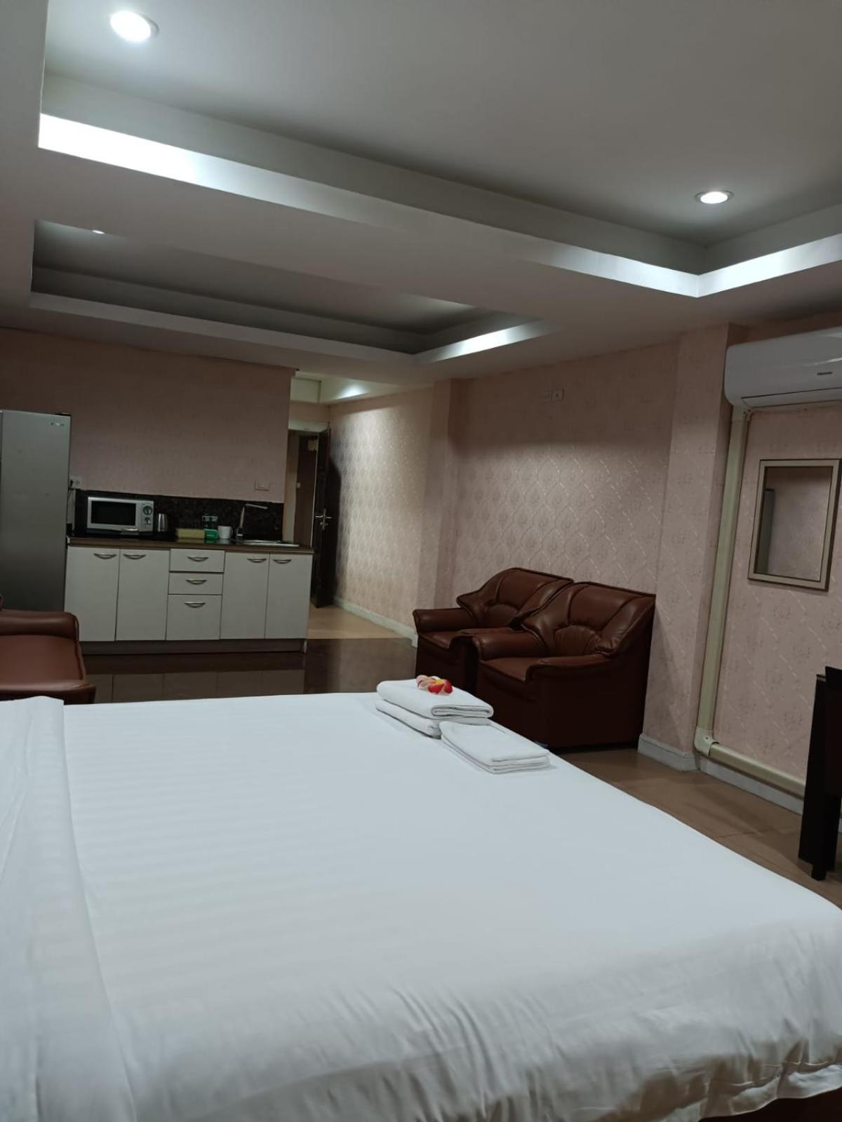 Del Mar Rooms Pattaya Eksteriør bilde